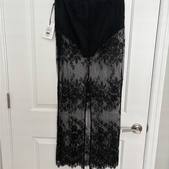 KBB by KAHLANA Women's 'The Illusion Lace Midi Skirt' Black - Medium - Picture 5 of 8